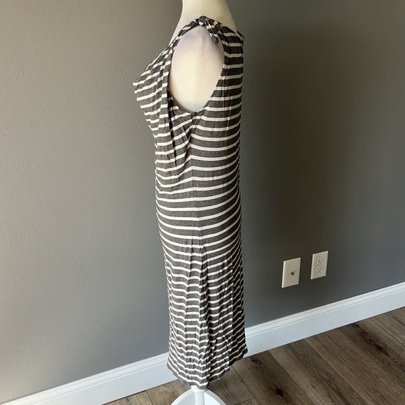 Peruvian Connection Striped Gray Dress with Tie Sleeve Detail - Picture 7 of 12